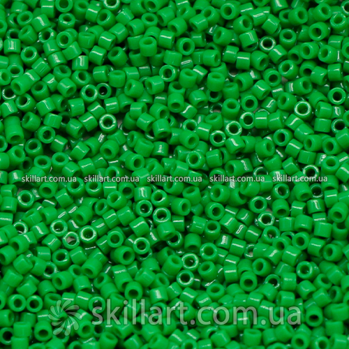 Бисер DB-724 Miyuki Delica Beads 11/0 (натуральный, зеленый)